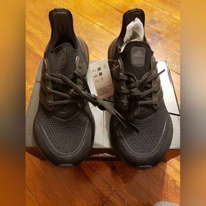 Adidas Ultraboost 21